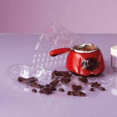 cuve pour fondre chocolat et moule pour réaliser des chocolats avec enfant, nov. 2010