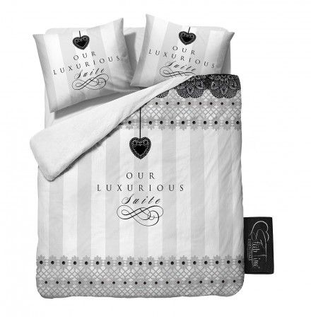 house_de_couette_ado_fille_dentelle_noir_grise_et_blanche_top_tendance_adolescente_parure_couette_pas_cher_originale.jpg