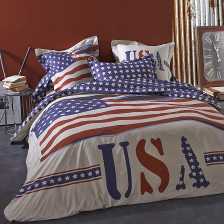 housse_couette_USA_drapeau_americain_blanche_rouge_et_bleu_pas_cher_tendance_220_x_240_parure_avec_2_taies_mode_jeune.jpg