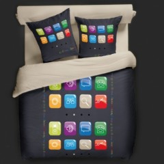 Housse_de_couette_smarphone_noir_avec_pictogramme_pour_les_geeks_housse_220_x_240_avec_taies_assorties_taie_original_pour_adulte_ou_ado.jpg