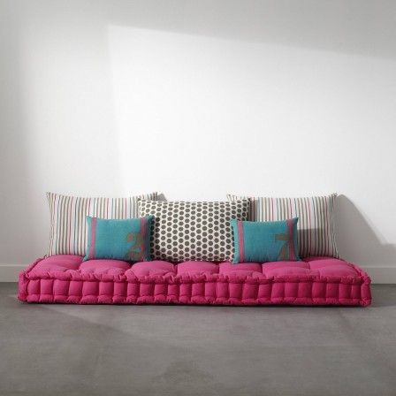 matelas capitonné avec coussin couchage futon ou grand coussin de sol pour chambre ado enfant esprit boheme pas cher confortable.jpg