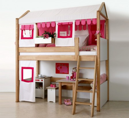 lit_maison_fille_lit_mezzanine_maison_fille_avec_habillage_tissu_lit_cabane_avec_tissu_pour_fille_90_x_190_lit_original_fille.jpg