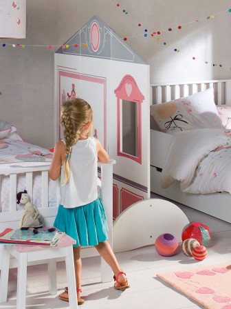 paravent_chambre_fille_cloison_separation_pour_chambre_2_fille_paravent_en_bois_forme_maison_rose_et_blanc_original_pour_diviser_une_chambre.jpg