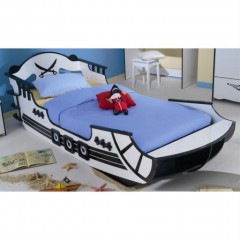 lit pirate forme bateau noir et blanc original pas cher pour meubler chambre garçon pirate.jpg