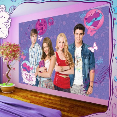 Poster_geant_violetta_tomas_leon_et_son_amie_poster_violet_grand_modele_deco_murale_originale_violetta_disney.jpg