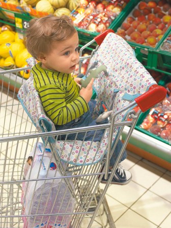 housse de protection en tissu lavable pour enfant hygiène et sécurité puericulture de 12 mois à 4 ans enveloppant le cadeau et l'assise enfant.jpg