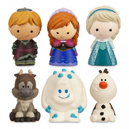 jouet_bain_bebe_et_enfant_la_reine_des_neiges_6_personnes.jpg