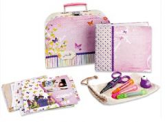 scrapbooking enfant valise matériel scrap et idée pour enfant 6 ans, 7 ans, 8 ans, 9 ans, 10 ans initiation au scrap enfant