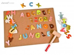 jeu de clou enfant 4 ans, 5 ans, 6 ans, 7 ans, 8 ans jeu janod alphabet clou et marteau en bois enfant pour ecrire des mots pas cher original.jpg