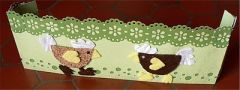 fabriquer des oeufs en papier avec du papier scrap et des tampons