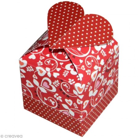 fabriquer_boite_coeur_cadeau_fete_des_meres_facile_tuto_diy_gabarit_gratuit_boite_pour_fete_des_meres_activite_facile_enfant_maternelle.jpg