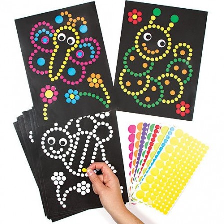 coller_des_gommettes_support_dessin_tableau_noir_pour_activite_maternelle.jpg