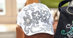 customiser une casquette activites manuelles loisirs creatifs ado fiche creative avec explication et matériel pour decorer une casquette en tissu_tb.jpg