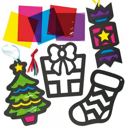 activites_manuelles_noel_enfant_periscolaire_primaire_loisirs_creatifs_enfant_6_ans__7_ans__8_ans__deco_de_noel_a_suspendre_avec_papier_vitrail.jpg