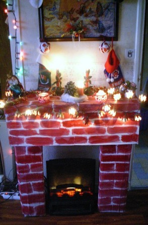 diy_cheminee_en_carton_bricolage_noel.jpg