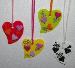fabriquer bijoux et objets utiles fête mamie fête des meres activites facile enfant pas chère ecole maternelle