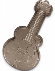 moule à gâteau guitare anti adhérent pour anniversaire fan de musique et de guitare original pas cher pour beau gâteau en forme de guitare gâteau anniversaire pour musicien.jpg