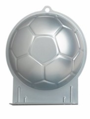 moule gateau foot moule wilton forme ballon de foot pour anniversaire fan de foot demoule facile pour beau gâteau fan de football.jpg