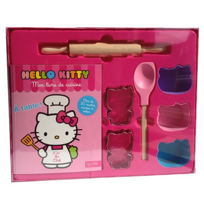 gateau_patisserie_biscuit_moule_individuel_hello_kitty_et_emporte_piece_cadeau_coffret_patisserie_hello_kitty_dessert_facile_hello_kitty_avec_recettes_gateau.jpg