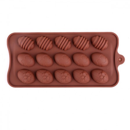 moule oeuf de paque en silicone pas cher et facile à démouler préparer des oeufs de paques en chocolat fourré praliné.jpg
