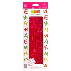 emporte pièce decoupoir en plastique pour ecrire du texte sur gâteau lettre en pâte à sucre ou en pâte d'amande ecrire sur gâteau avec lettres.jpg