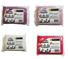 pate à sucre couleurs pas cher de bonne qualité pour decoration gateau à l'emporte pièce poussoir.png
