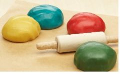 pâte à modeler alimentaire patamiam pour faire des gâteaux avec les enfants préparation patisserie gâteau enfant