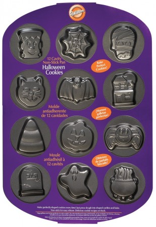 halloween_moule_pas_cher_pour_biscuits__gateaux__patisserie__chocolat__bonbons_moule_gateau_halloween_12_cavites_wilton.jpg