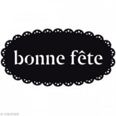 pochoir oval avec texte bonne fête pour décorer gâteau tarte quiche avec texte bonne fete pour les mamans et les papas les grands meres  ou fete d'enfant.jpg