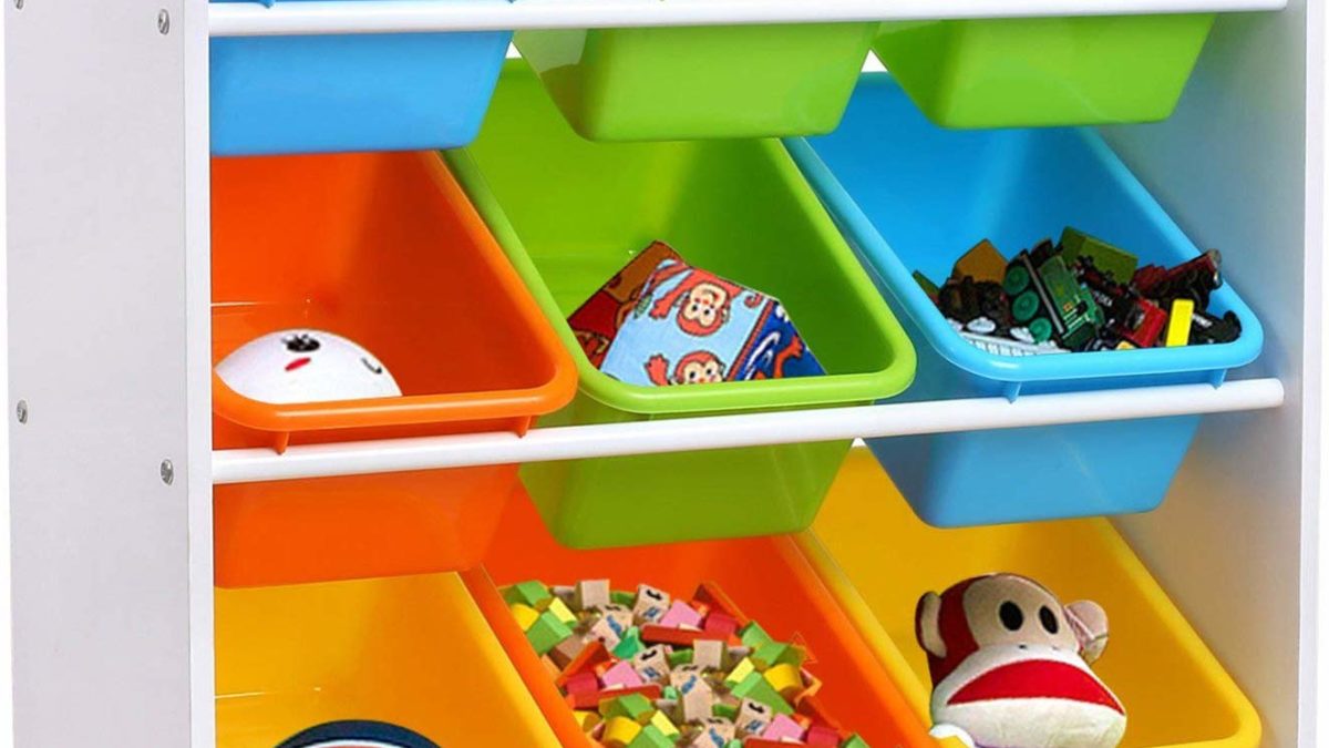 Idée de rangement pour la chambre d’un enfant : Le coup de coeur de Max : l’étagère à casiers avec ardoises
