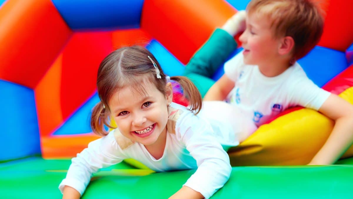 Aire de jeux gonflable pour enfants