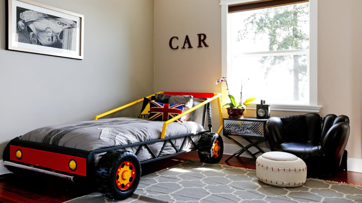 Meuble chambre d’enfant – le lit voiture pour enfant, une imitation de la formule 1 – Lit original pour garçon