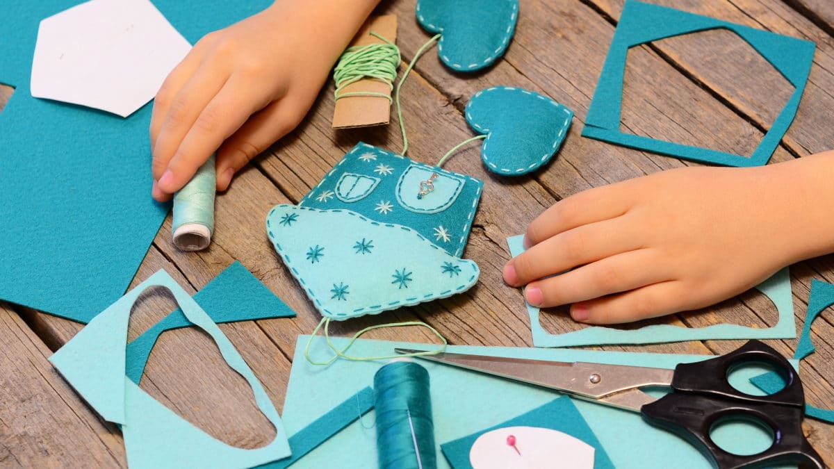 Kits pour enfant : apprendre à coudre, initiation à la couture pour enfants – Apprentissage couture pour débutant – couture facile enfant