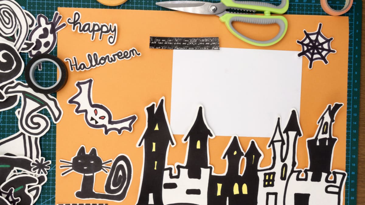 Halloween : pages de scrapbooking  -Téléchargement et impression gratuite de kits Halloween pour initier les enfants au scrap