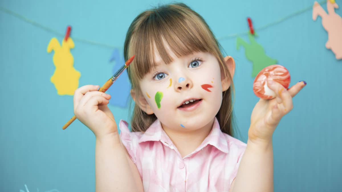 Décorer des oeufs de Pâques, idée bricolage de Pâques