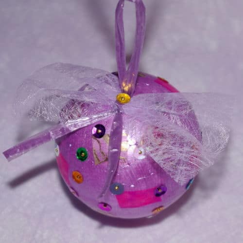 Fabriquer vos décorations de noel : boules pour le sapins – Bricolage et déco de noel pour une ambiance festive
