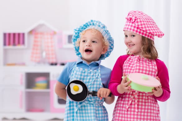 idée cadeau pour apprendre à cuisiner : cuisine en bois pour enfant