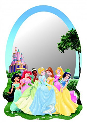 Miroir et décoration murale pour une décorer une chambre de fille en chambre de princesse