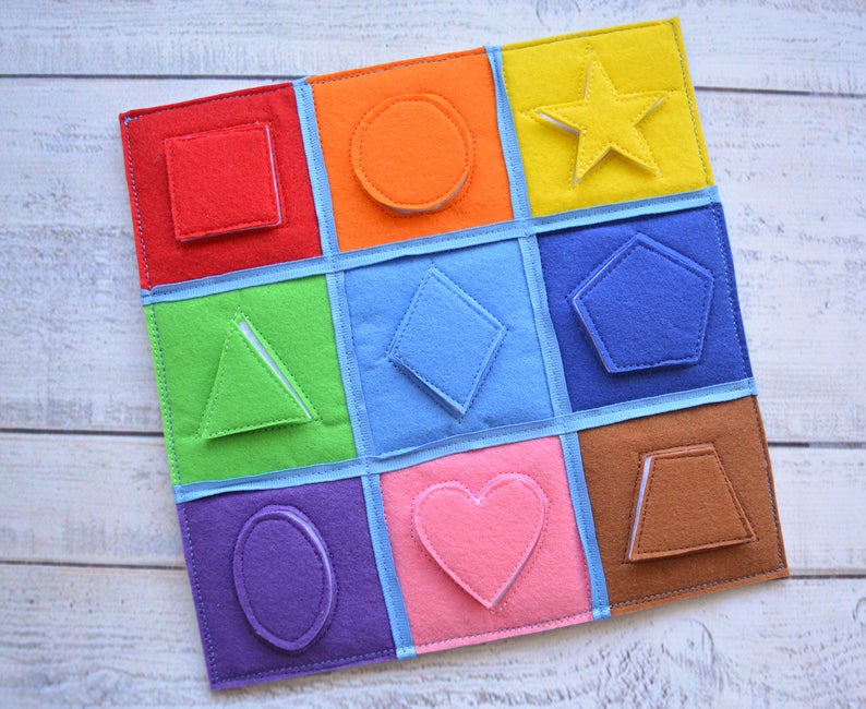 jeu à scratch pour bébé apprendre les couleurs