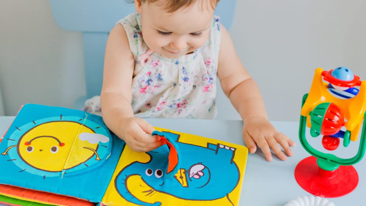 Selection De Jeux Et Jouets Poupees En Tissu Pour Les Enfants De La Naissance 6 Mois 12 Mois 18 Mois 2 Ans Et 3 Ans Un Max D Idees