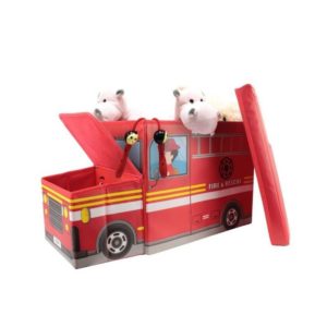 ranger des jouets dans une caisse pompier