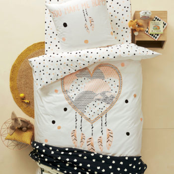linge de lit fille attrape rêve