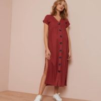 femme enceinte en robe