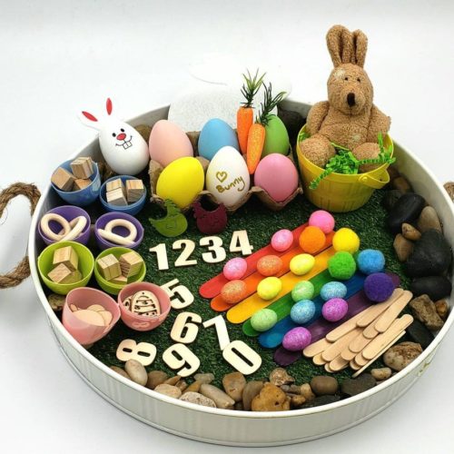 faire un bac sensoriel pâques pour bébé et enfant inspiration montessori