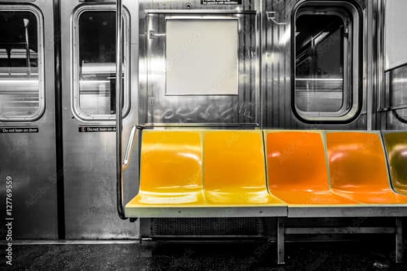metro de new york et siège de couleurs jaune et orange