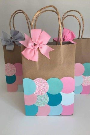 decorer un sac cadeau fête des mères idée