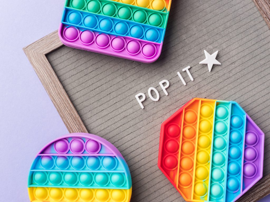 jeu pop it différentes formes