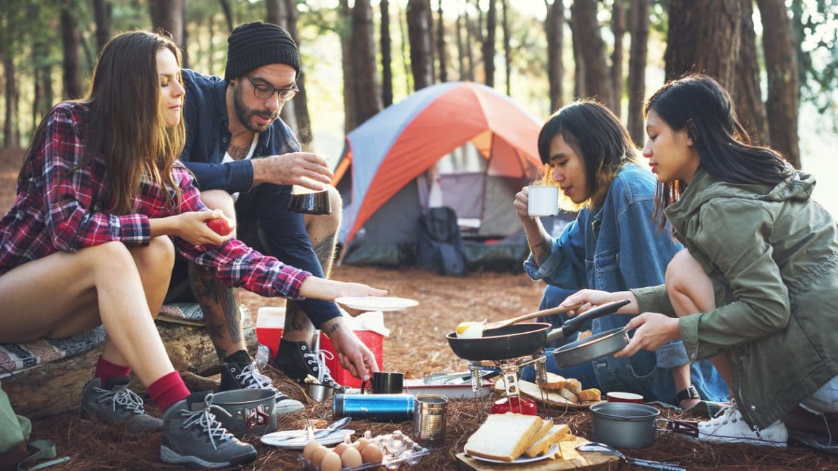 Randonnée camping en famille : 8 accessoires indispensables
