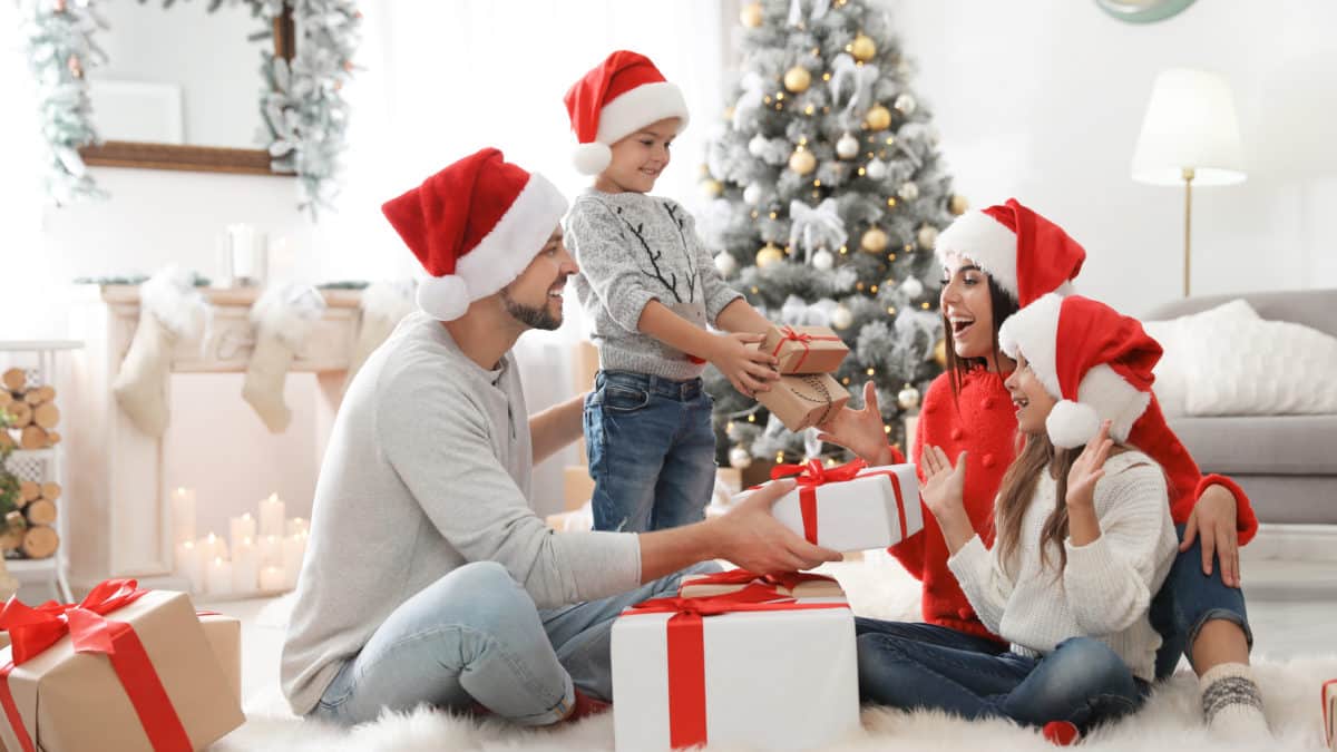 Le top 5 idées cadeaux de Noel 2022 pour toute la famille avec Cultura