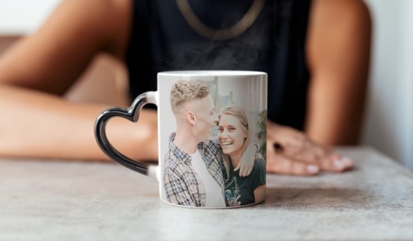 mug personnalisé avec photo jeune couple amoureux